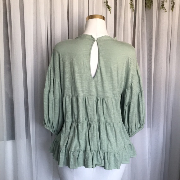 Oversized Ruffle Boho Top - Picture 4 of 5